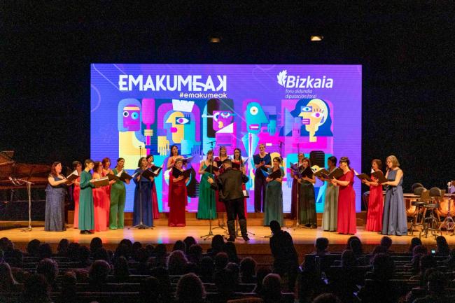 Concierto de mujeres ESAS celebrado en el Congreso Emakumeak